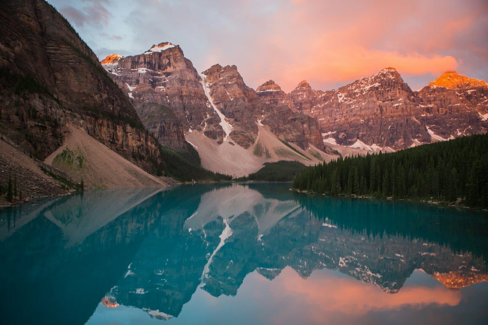 Peaceful mountain view at dusk